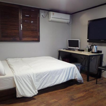 Hotel Grim Jongno Szöul Kültér fotó