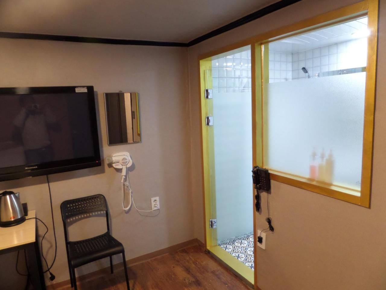 Hotel Grim Jongno Szöul Kültér fotó